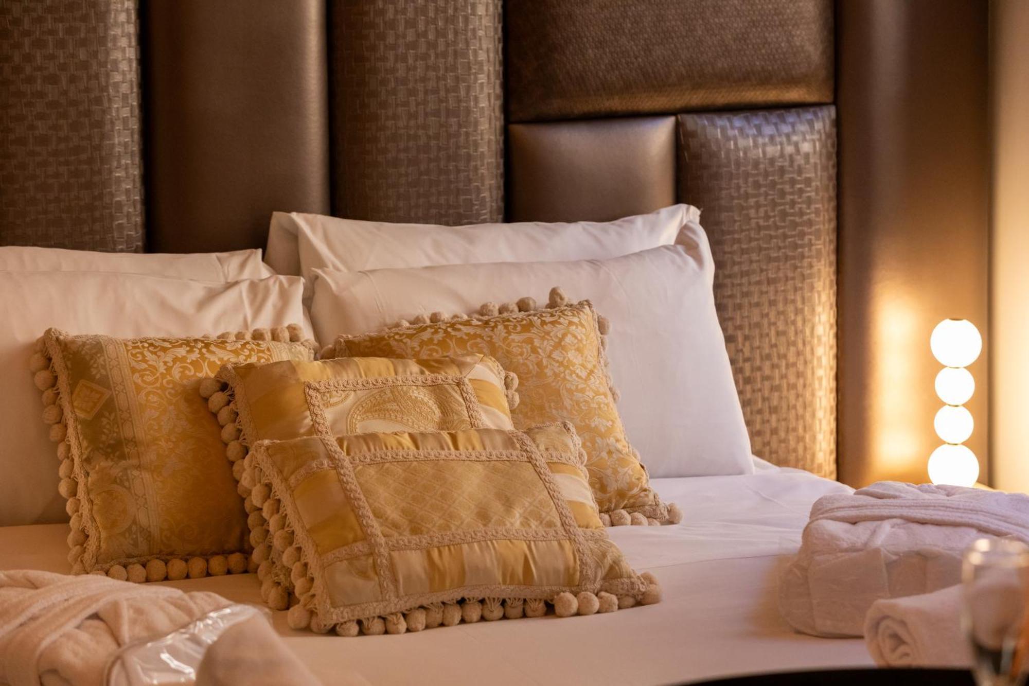 Fontana Di Trevi Roma Luxury Suite Zewnętrze zdjęcie