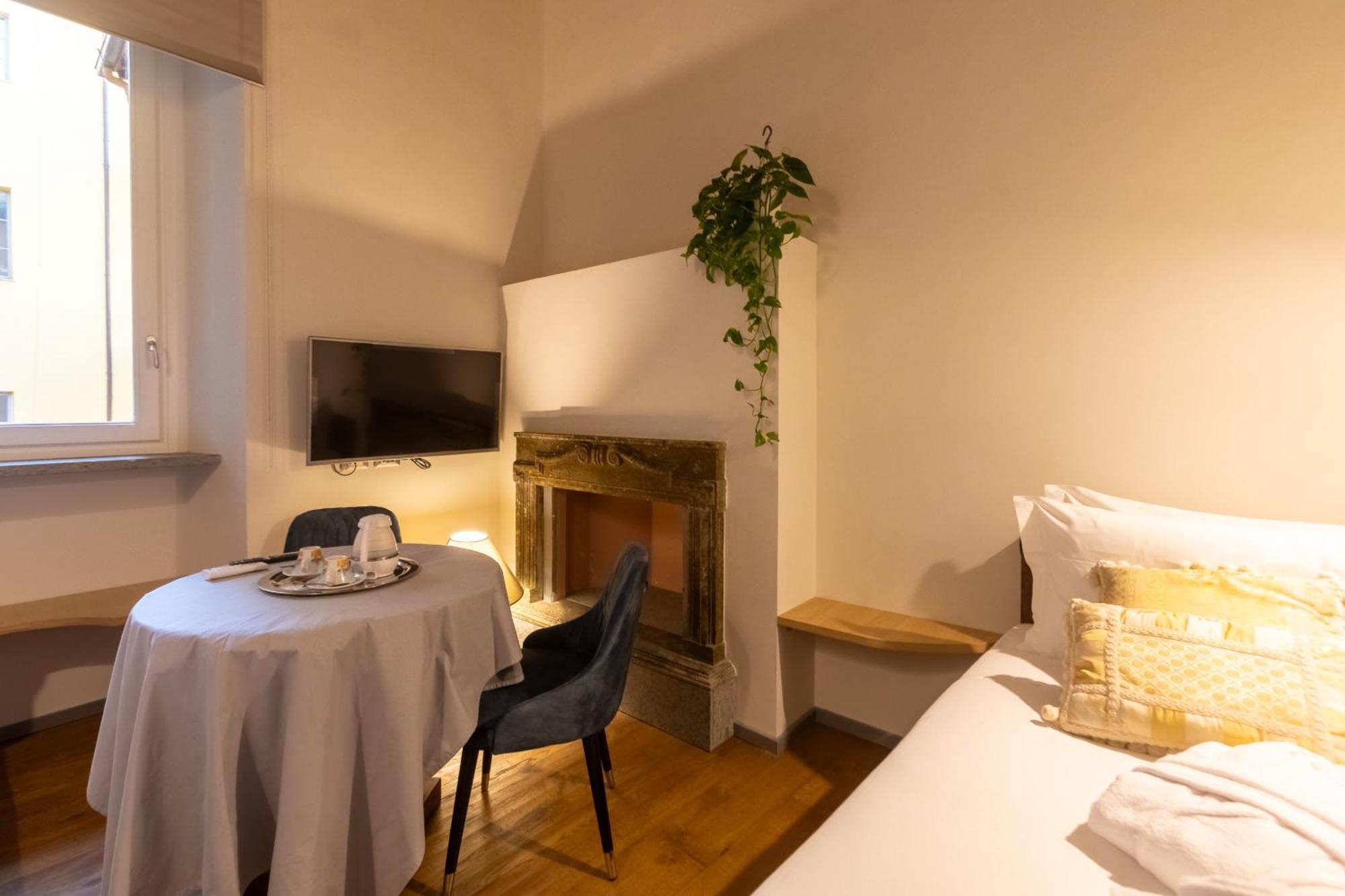 Fontana Di Trevi Roma Luxury Suite Zewnętrze zdjęcie
