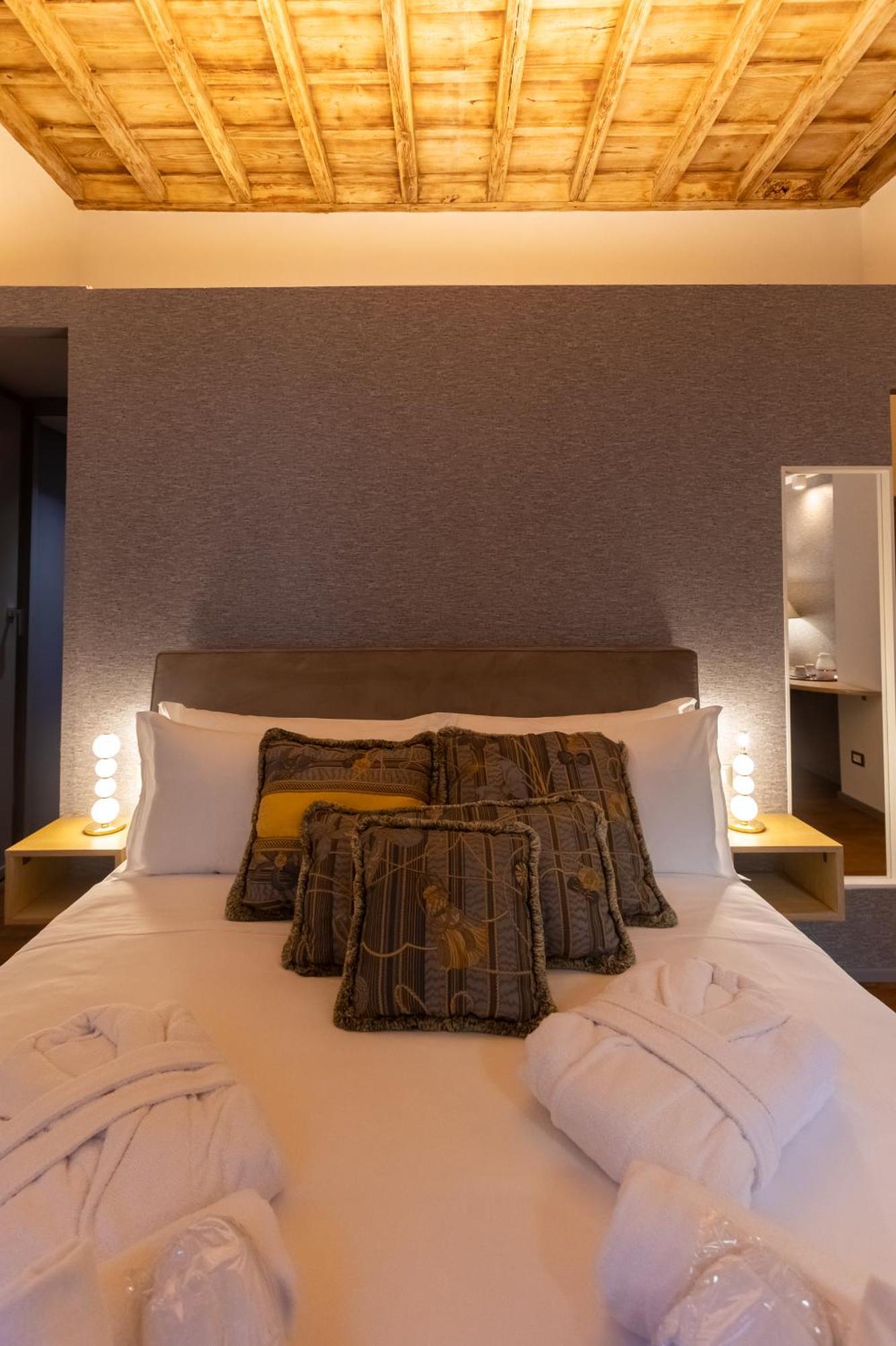 Fontana Di Trevi Roma Luxury Suite Zewnętrze zdjęcie